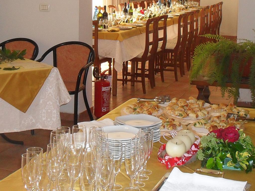 Albergo Ristorante Olimpia Abbadia San Salvator Zewnętrze zdjęcie