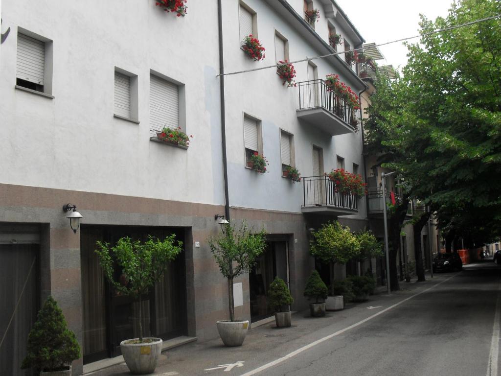 Albergo Ristorante Olimpia Abbadia San Salvator Zewnętrze zdjęcie