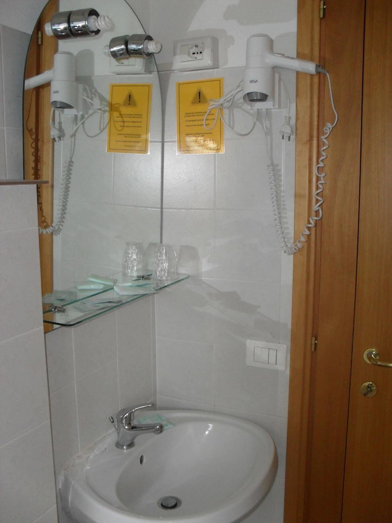Albergo Ristorante Olimpia Abbadia San Salvator Zewnętrze zdjęcie